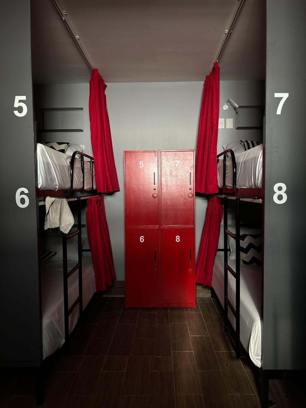 Spartacus Hostel Boutique For Men プエルトバラータ エクステリア 写真