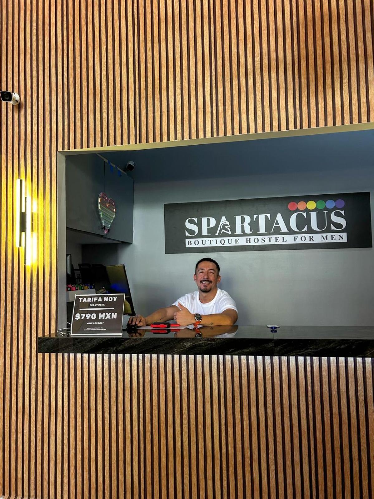 Spartacus Hostel Boutique For Men プエルトバラータ エクステリア 写真