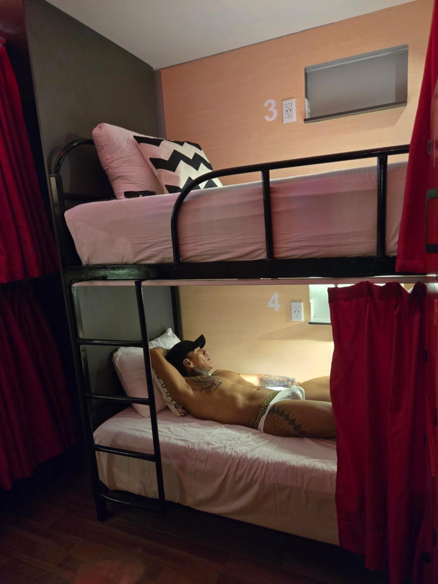Spartacus Hostel Boutique For Men プエルトバラータ エクステリア 写真